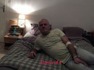 Breton44