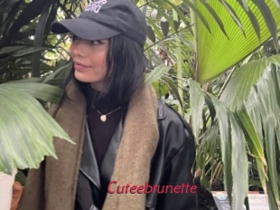 Cuteebrunette
