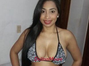 Dalina_Moore