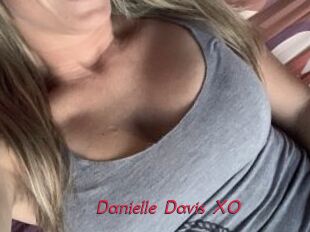 Danielle_Davis_XO