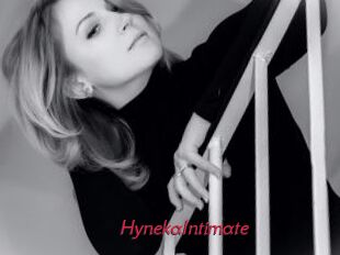 HynekaIntimate