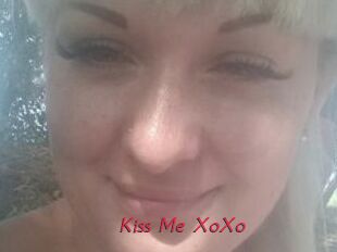 Kiss_Me_XoXo