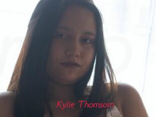 Kylie_Thomsom