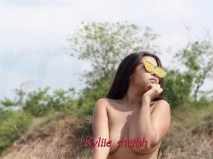 Kyliie_smithh