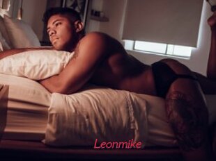 leonmike Red Movie Post
