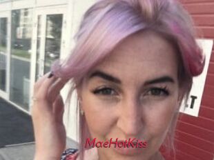 MaeHotKiss
