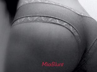 MiaBlunt