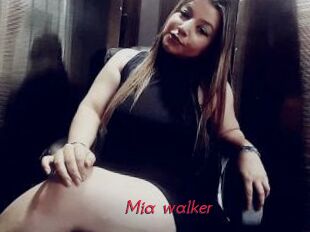 Mia_walker