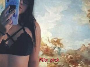 Mia_pink