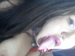 Mia_sex_hot