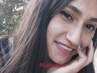 Misskinkyxx