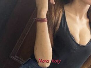 Nora_hoty