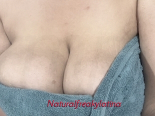 Naturalfreakylatina