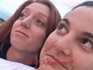 SeXXXyLesbians19