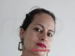 Selenesexy