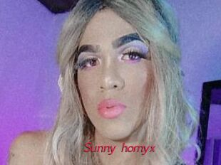 Sunny_hornyx