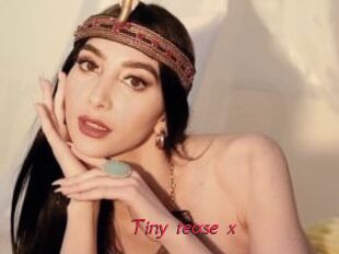 Tiny_tease_x