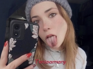 taniaarmany Red Movie Post