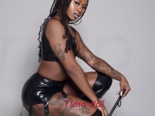 Tierra_doll