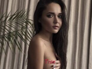 Tnia
